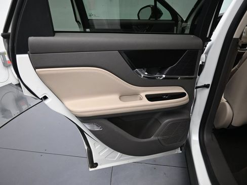 Used 2020 Lincoln Corsair AWD w/ Equipment Group 101A image 25