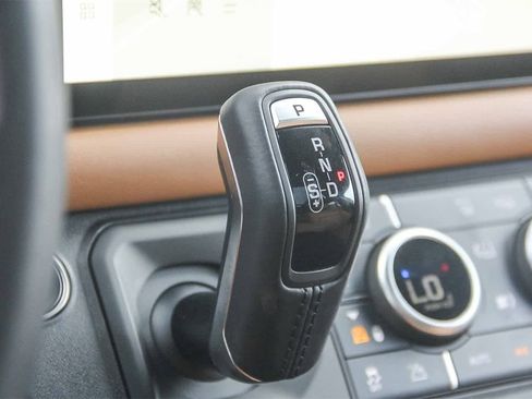 Certified 2024 Land Rover Defender 130 S image 18