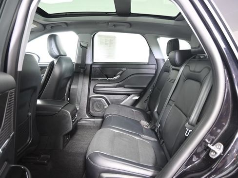 Used 2022 Lincoln Corsair Reserve AWD/4WD image 17