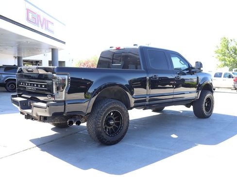Used 2022 Ford F350 Platinum w/ Tremor Off-Road Package AWD/4WD image 6