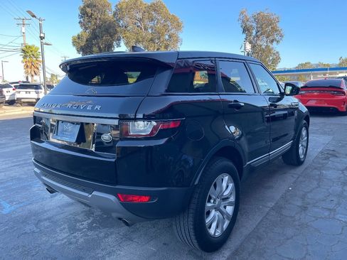 Used 2018 Land Rover Range Rover Evoque SE image 5