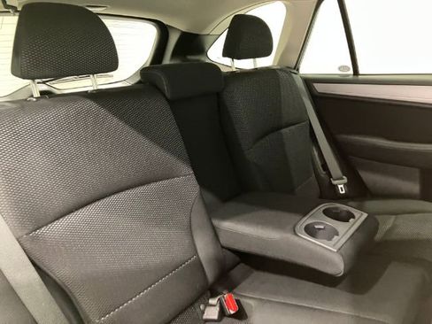 Used 2016 Subaru Outback 2.5i Premium image 27