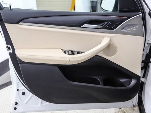 Certified 2023 BMW X3 xDrive30i w/ Convenience Package image 9