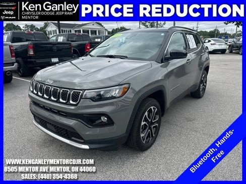 Used 2023 Jeep Compass Limited AWD/4WD image 3