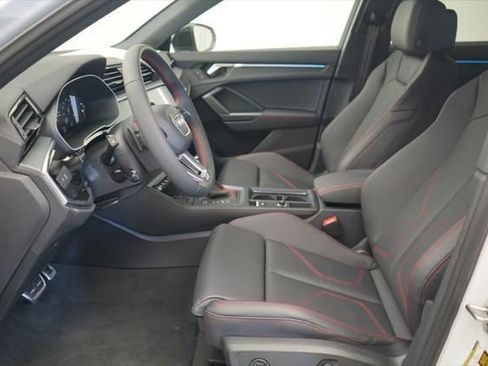 New 2025 Audi Q3 2.0T Premium Plus image 6