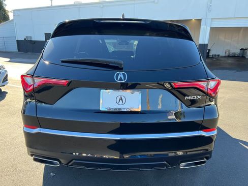 Used 2024 Acura MDX FWD image 10
