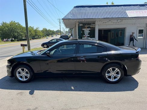 Used 2022 Dodge Charger SXT w/ Leather Interior Group RWD image 6