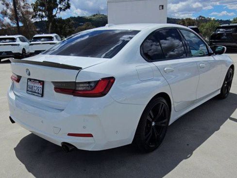 Used 2023 BMW 330i Sedan w/ Premium Package image 8