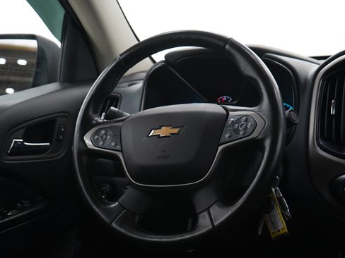 Used 2022 Chevrolet Colorado Z71 AWD/4WD image 14