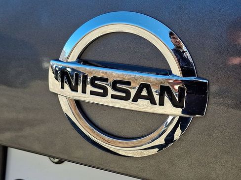 Certified 2021 Nissan Sentra S image 28