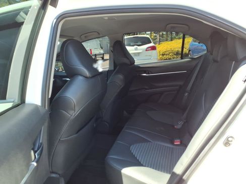 Used 2021 Toyota Camry SE AWD/4WD image 17