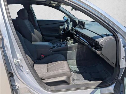 Used 2025 Honda Accord Sport image 20