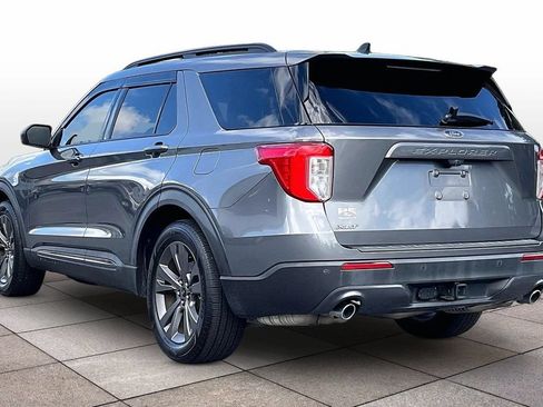 Used 2021 Ford Explorer XLT w/ Equipment Group 202A RWD image 2