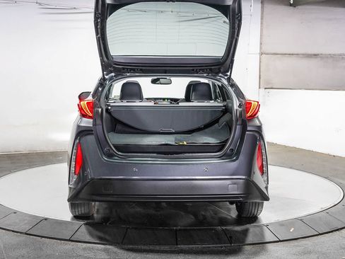 Certified 2018 Toyota Prius Prime Advanced w/ Carpet Mat Package FWD image 27
