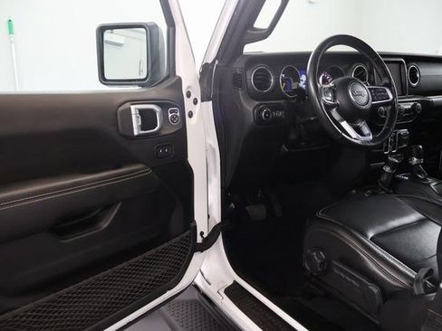 Used 2021 Jeep Wrangler Unlimited Sahara AWD/4WD image 9