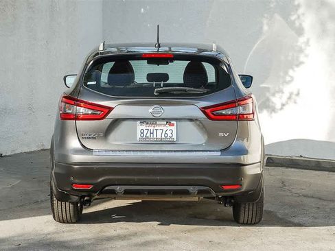 Used 2021 Nissan Rogue Sport SV image 5
