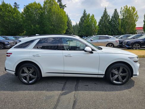 Certified 2025 Genesis GV70 3.5T Sport w/ Sport Prestige Package AWD/4WD image 4