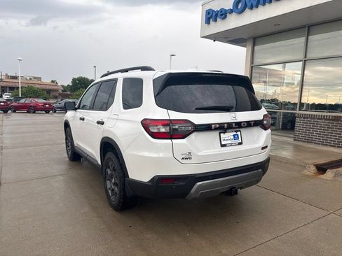 Used 2026 Honda Pilot TrailSport image 7