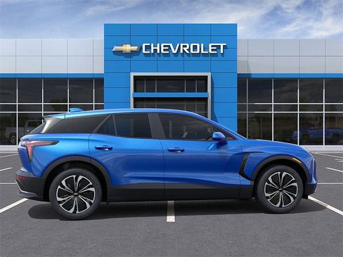New 2026 Chevrolet Blazer EV LT image 6