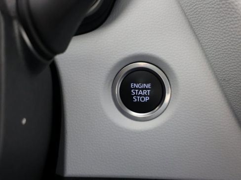 Used 2024 Toyota Corolla SE image 14