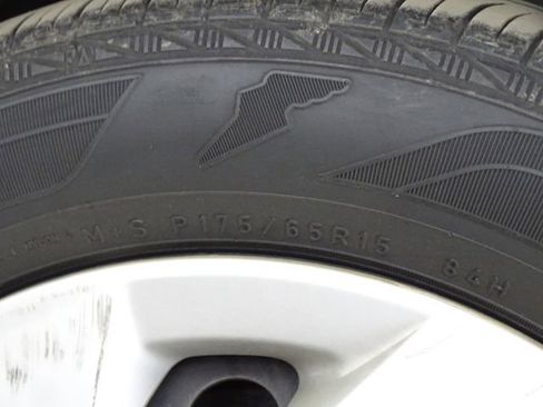 Used 2015 Toyota Prius C One image 33