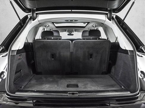 Used 2020 Audi Q7 3.0T Premium Plus w/ Premium Plus Package AWD/4WD image 6