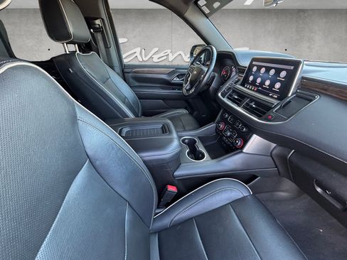 Used 2021 Chevrolet Suburban Premier w/ Premium Package image 29