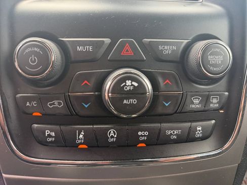Used 2021 Jeep Grand Cherokee Laredo RWD image 22