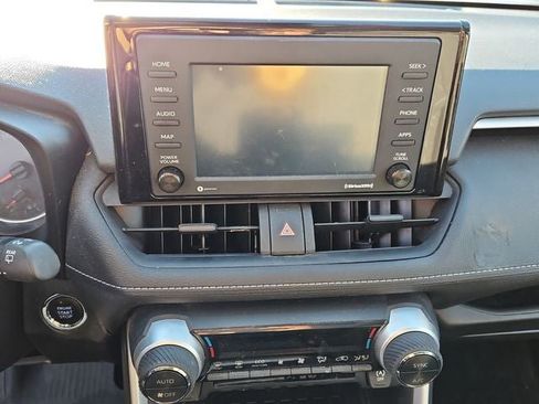 Used 2021 Toyota RAV4 XLE image 23