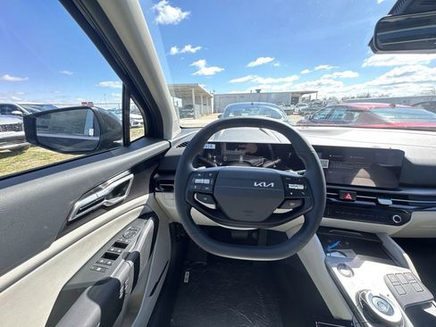 New 2026 Kia Sportage EX AWD/4WD image 6