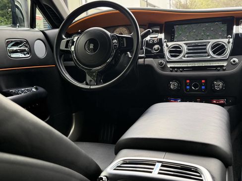 Used 2018 Rolls-Royce Dawn image 48