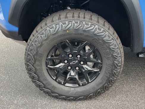 New 2026 Chevrolet Colorado ZR2 w/ Midnight Edition AWD/4WD image 35