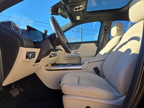 New 2025 Mercedes-Benz GLA 250 GLA 250 image 16