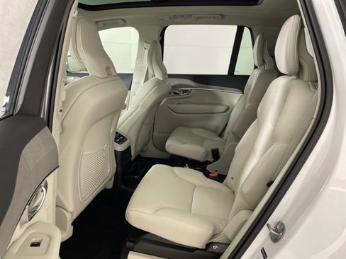 Used 2025 Volvo XC90 T8 Plus w/ Protection Package Premier AWD/4WD image 37