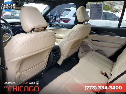 Used 2024 Jeep Grand Cherokee Limited 4xe w/ Trailer Tow Package AWD/4WD image 12
