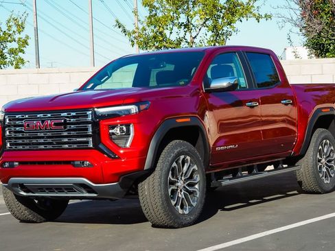 New 2026 GMC Canyon Denali AWD/4WD image 4
