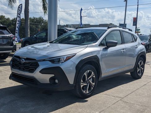 Certified 2025 Subaru Crosstrek 2.0i Premium image 8