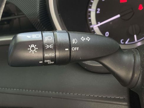Used 2023 Toyota Highlander XSE AWD/4WD image 26
