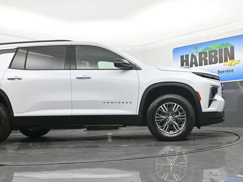 New 2026 Chevrolet Traverse LT image 23