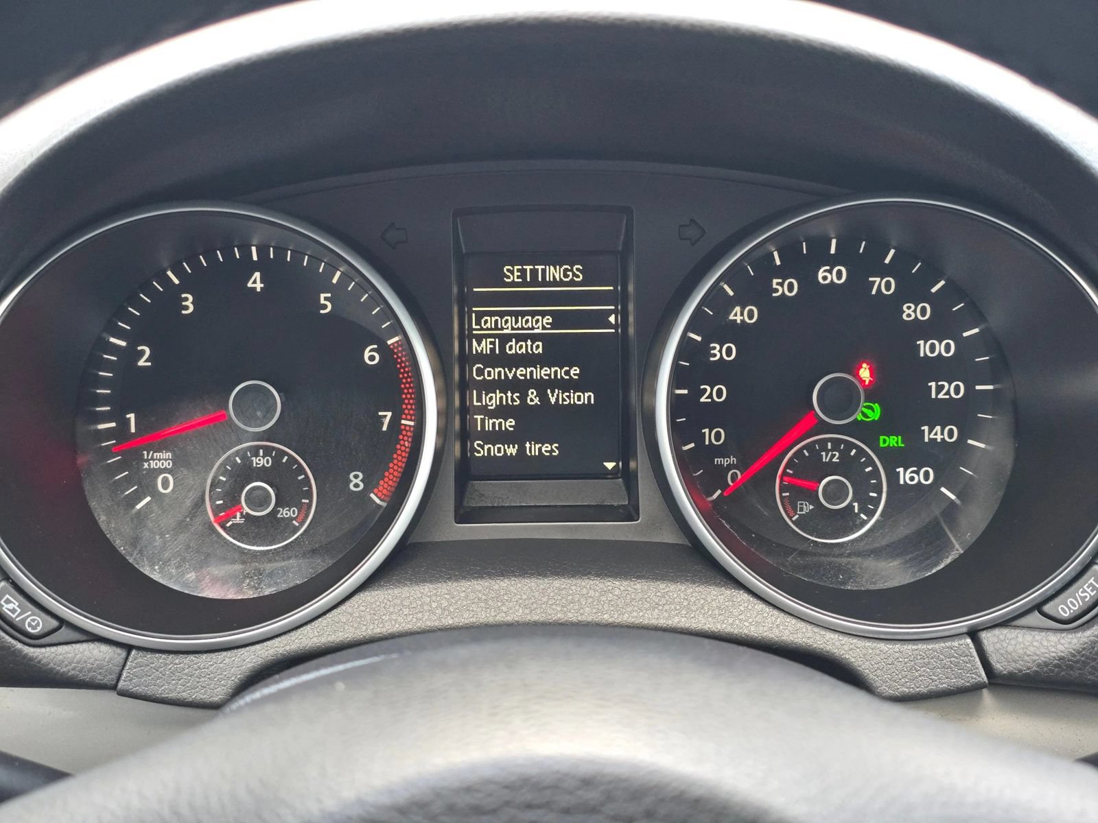 Used 2014 Volkswagen Golf 4-Door FWD image 26