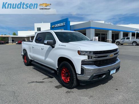 Used 2022 Chevrolet Silverado 1500 LT AWD/4WD image 1