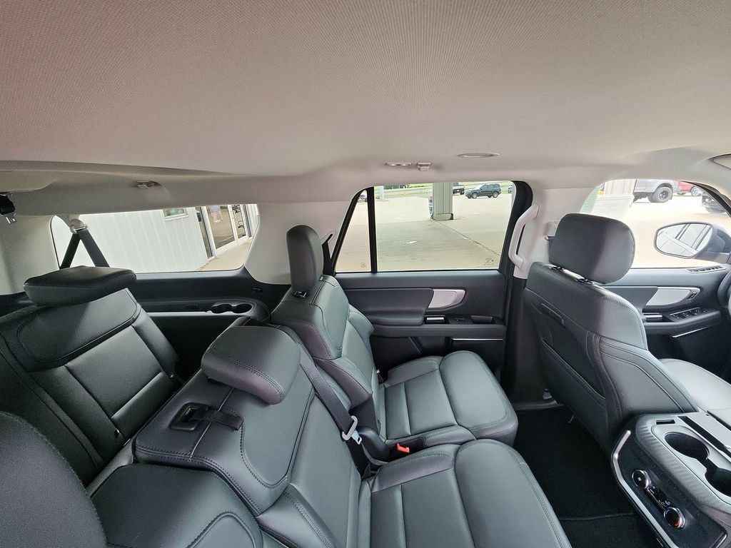New 2027 Ford Expedition Max Active RWD image 13