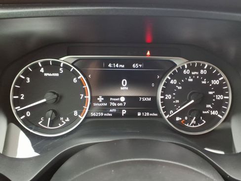 Used 2022 Nissan Rogue S AWD/4WD image 16
