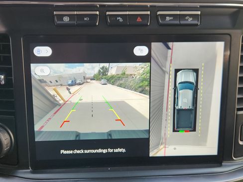 Certified 2023 Ford F250 Lariat w/ Lariat Ultimate Package image 13