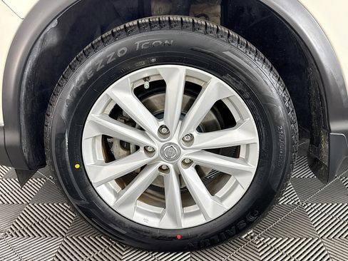 Used 2018 Nissan Rogue Sport SV image 37