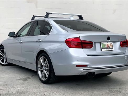 Used 2017 BMW 330i Sedan RWD image 5