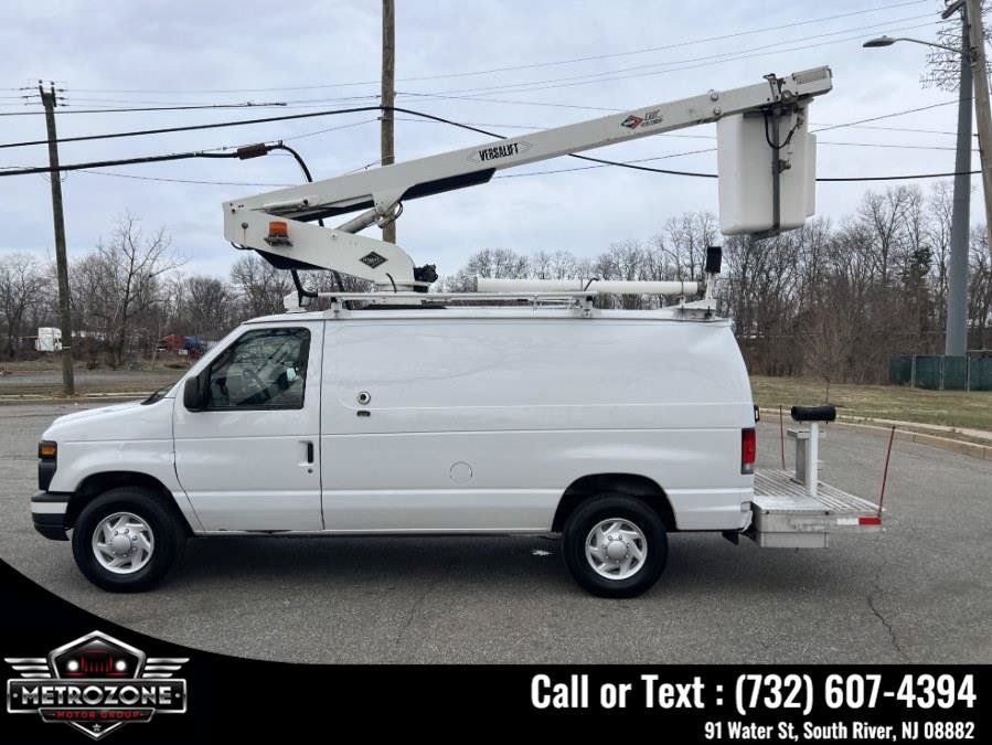 Used 2014 Ford E-350 and Econoline 350 Super Duty w/ Power Group RWD image 8