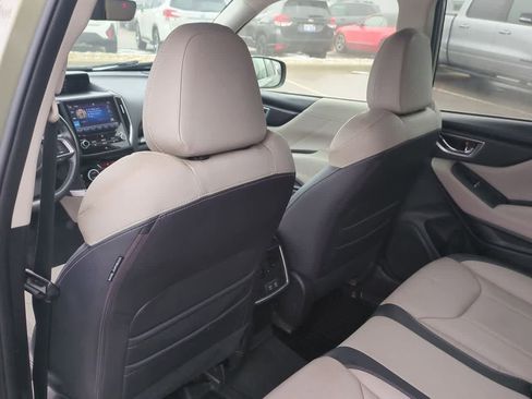 Used 2019 Subaru Forester Limited image 17