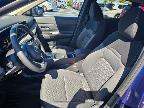 New 2026 Nissan Kicks SV image 14