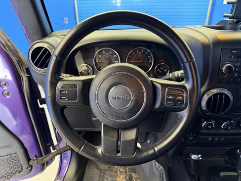 Used 2018 Jeep Wrangler Sport AWD/4WD image 13